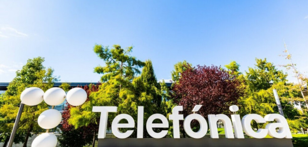 La española Telefónica vuelve a tener capital público después de casi 30 años privatizada