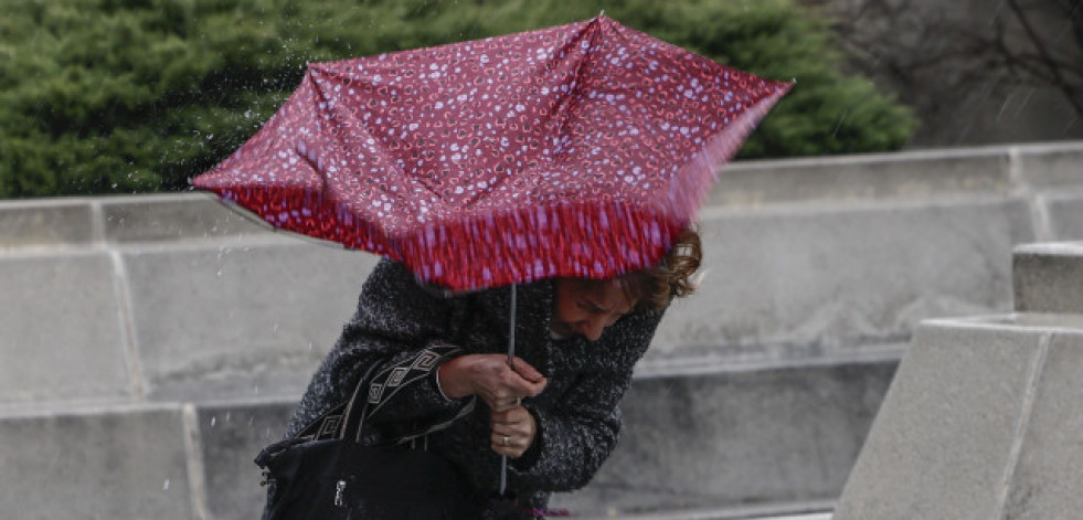 España está inmersa en un episodio de lluvias que afectará, al menos, hasta el 1 de mayo