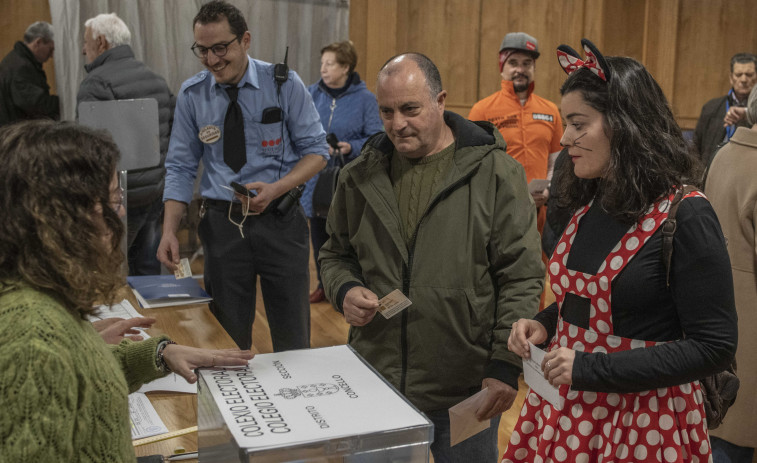La participación sube y más de un millón de gallegos ya han votado
